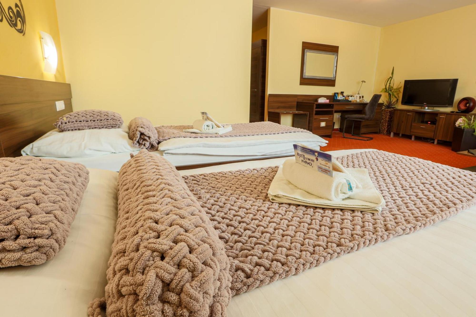 Grand Hotel Senica, Garni Luaran gambar